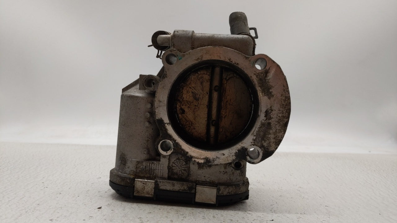 2011-2014 Hyundai Sonata Throttle Body P/N:35100-2G700 Fits Fits 2011 2012 2013 2014 2015 2016 OEM Used Auto Parts - Oemused
