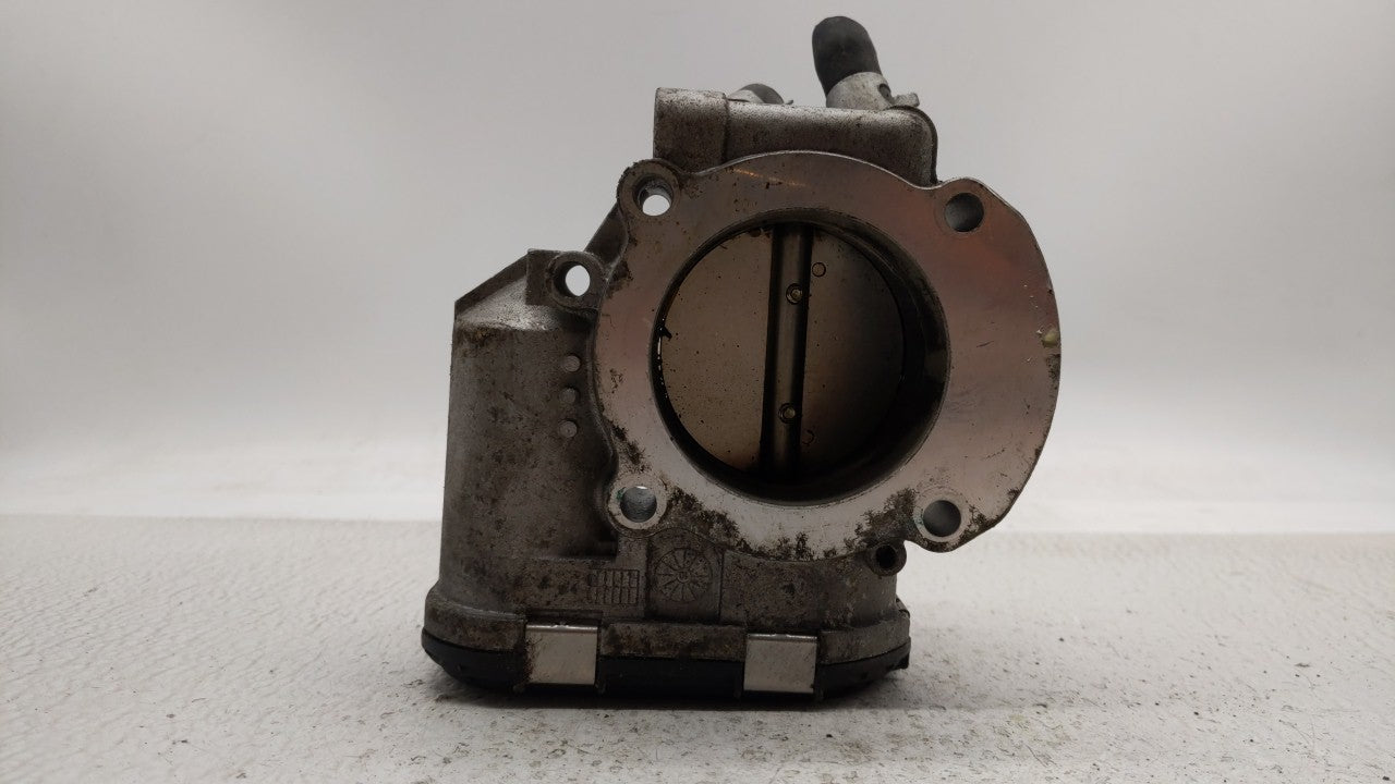 2011-2014 Hyundai Sonata Throttle Body P/N:35100-2G710 Fits Fits 2011 2012 2013 2014 2015 2016 OEM Used Auto Parts - Oemused