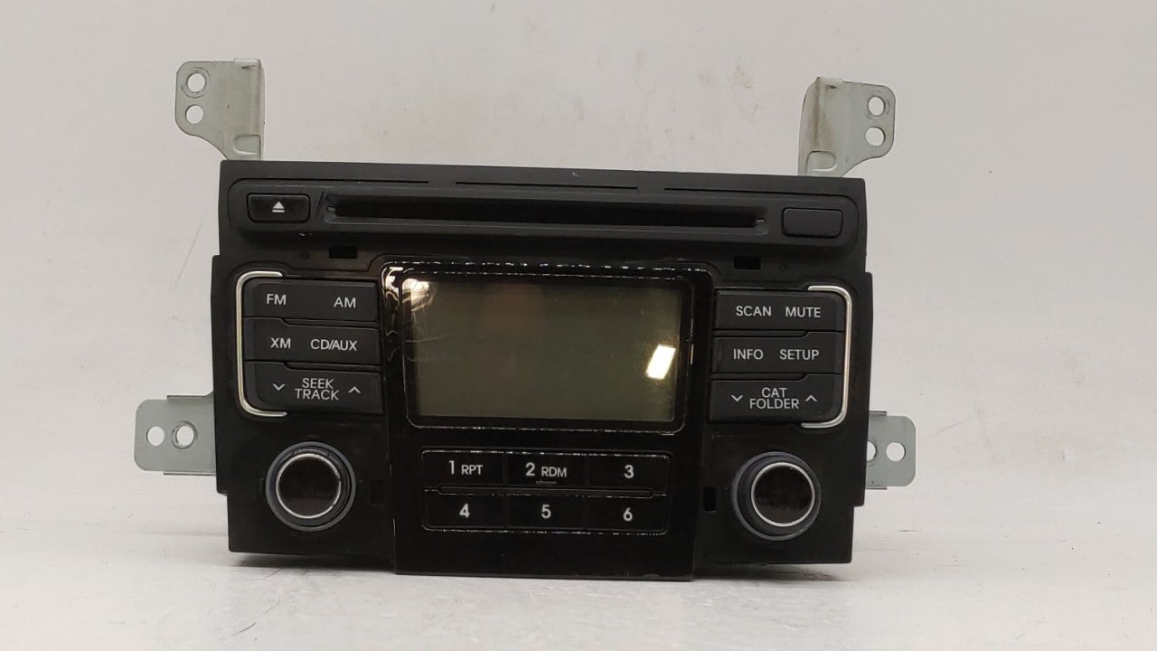 2011-2011 Hyundai Sonata Am Fm Cd Player Radio Receiver - Oemusedautoparts1.com