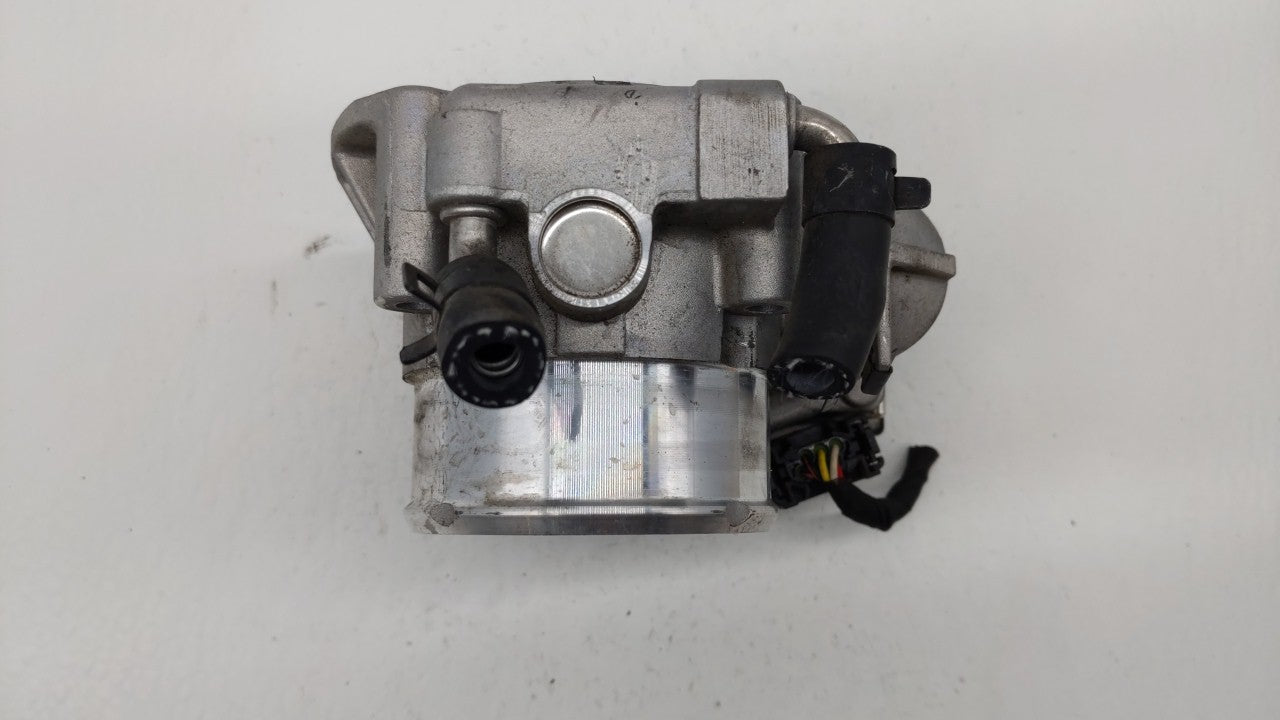 2011-2014 Hyundai Sonata Throttle Body P/N:35100-2G700 Fits Fits 2011 2012 2013 2014 2015 2016 OEM Used Auto Parts - Oemused
