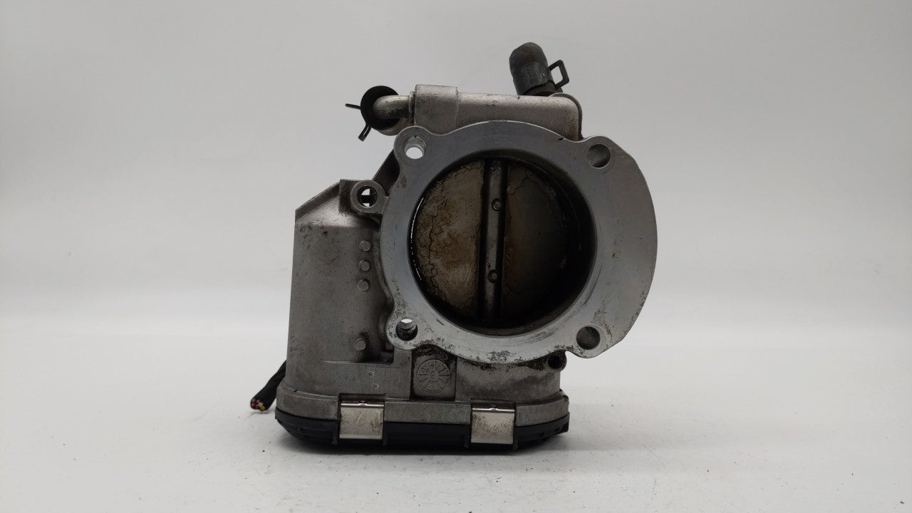 2011-2014 Hyundai Sonata Throttle Body P/N:35100-2G700 Fits Fits 2011 2012 2013 2014 2015 2016 OEM Used Auto Parts - Oemused