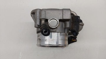 2011-2014 Hyundai Sonata Throttle Body P/N:35100-2G700 Fits Fits 2011 2012 2013 2014 2015 2016 OEM Used Auto Parts