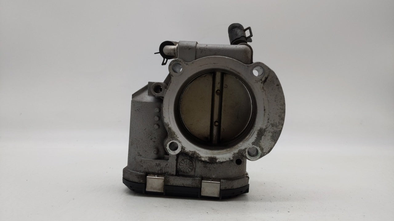 2011-2014 Hyundai Sonata Throttle Body P/N:35100-2G700 Fits Fits 2011 2012 2013 2014 2015 2016 OEM Used Auto Parts - Oemused