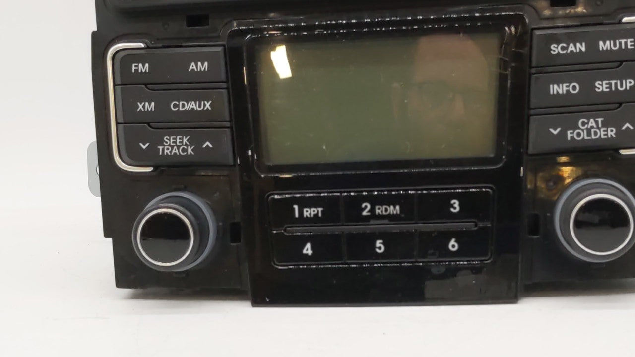 2011-2011 Hyundai Sonata Am Fm Cd Player Radio Receiver - Oemusedautoparts1.com