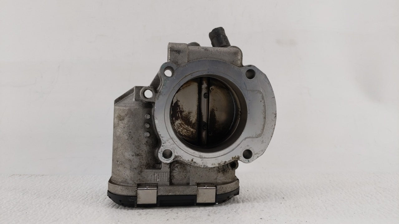 2011-2014 Hyundai Sonata Throttle Body P/N:35100-2G710 Fits Fits 2011 2012 2013 2014 2015 2016 OEM Used Auto Parts - Oemused