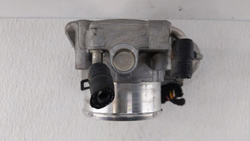 2011-2014 Hyundai Sonata Throttle Body P/N:35100-2G700 Fits Fits 2011 2012 2013 2014 2015 2016 OEM Used Auto Parts
