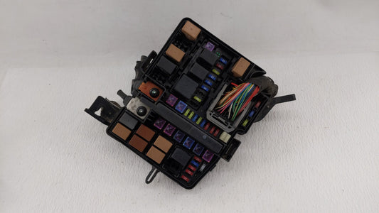 2011-2012 Hyundai Sonata Fusebox Fuse Box Panel Relay Module P/N:91200-4R012 91200-4R014, 91950-3s610 Fits Fits 2011 2012 OEM Used Auto Parts