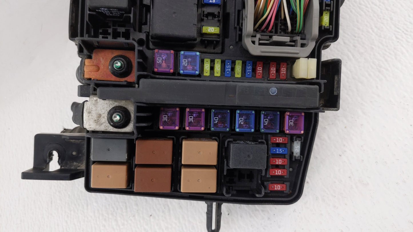 2011-2012 Hyundai Sonata Fusebox Fuse Box Panel Relay Module P/N:91200-4R012 91200-4R014, 91950-3s610 Fits Fits 2011 2012 OE