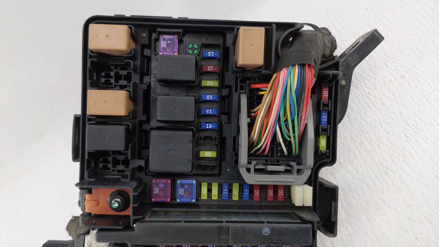 2011-2012 Hyundai Sonata Fusebox Fuse Box Panel Relay Module P/N:91200-4R012 91200-4R014, 91950-3s610 Fits Fits 2011 2012 OE