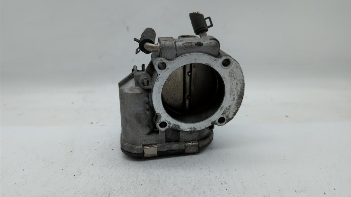 2011-2014 Hyundai Sonata Throttle Body P/N:35100-2G700 Fits Fits 2011 2012 2013 2014 2015 2016 OEM Used Auto Parts - Oemused