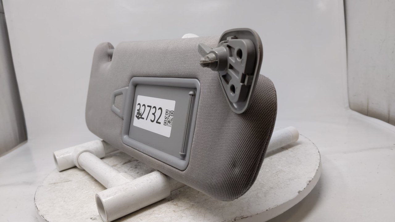 2011 Hyundai Sonata Sun Visor Shade Replacement Passenger Right Mirror Fits OEM Used Auto Parts - Oemusedautoparts1.com