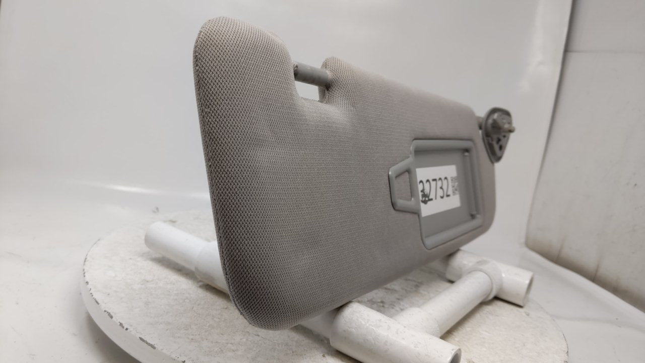 2011 Hyundai Sonata Sun Visor Shade Replacement Passenger Right Mirror Fits OEM Used Auto Parts - Oemusedautoparts1.com