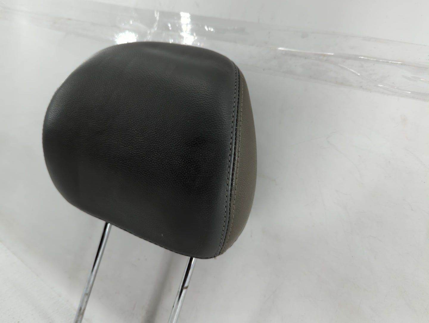 2011-2012 Hyundai Sonata Headrest Head Rest Front Driver Passenger Seat Fits Fits 2011 2012 OEM Used Auto Parts - Oemusedaut