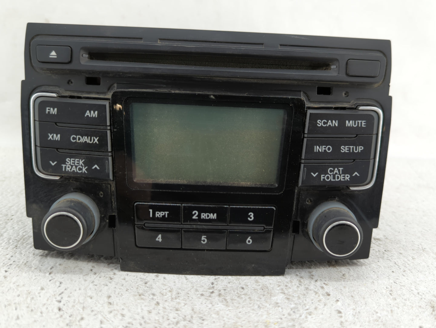 2011-2011 Hyundai Sonata Am Fm Cd Player Radio Receiver - Oemusedautoparts1.com