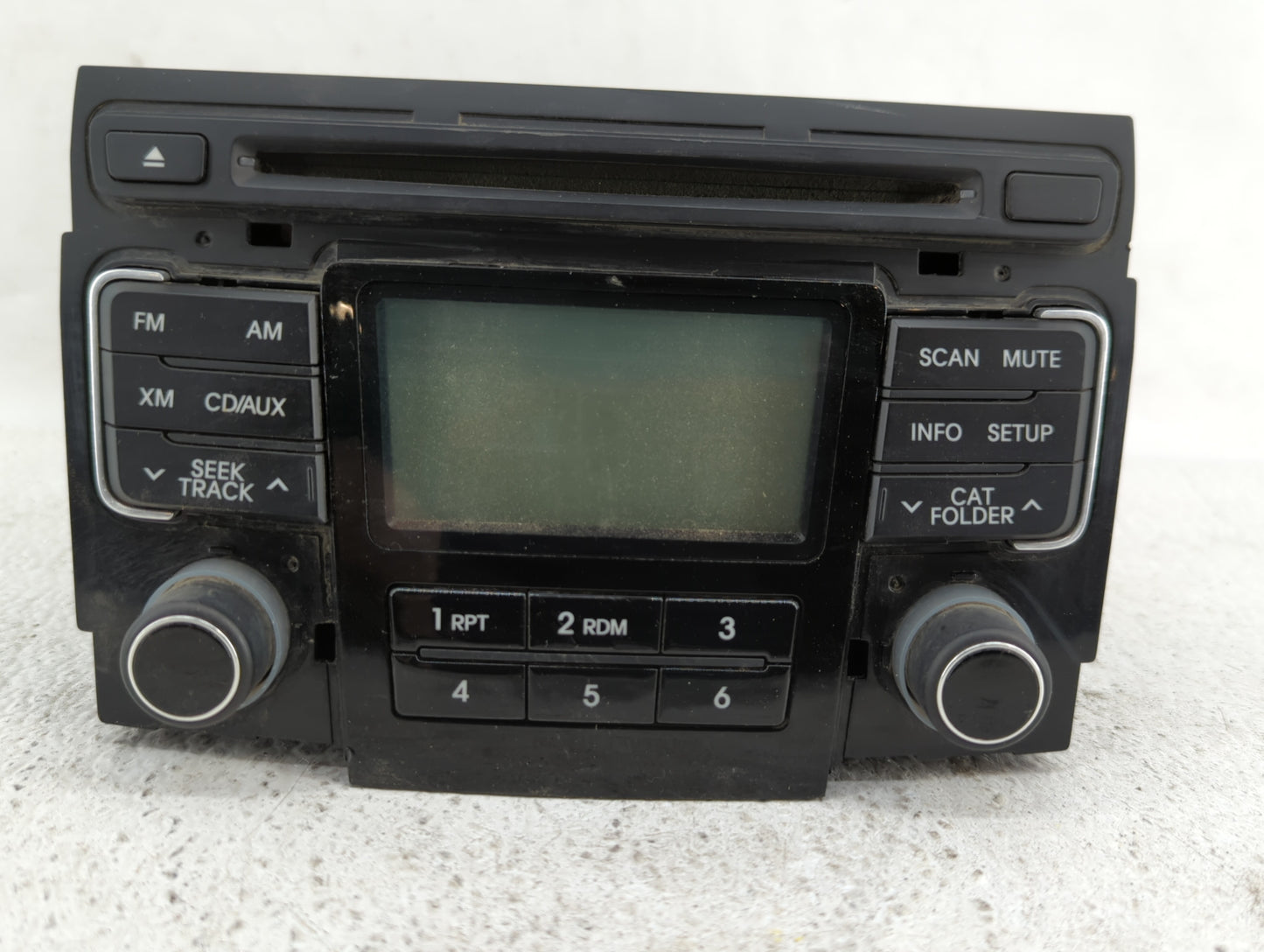 2011-2011 Hyundai Sonata Am Fm Cd Player Radio Receiver - Oemusedautoparts1.com