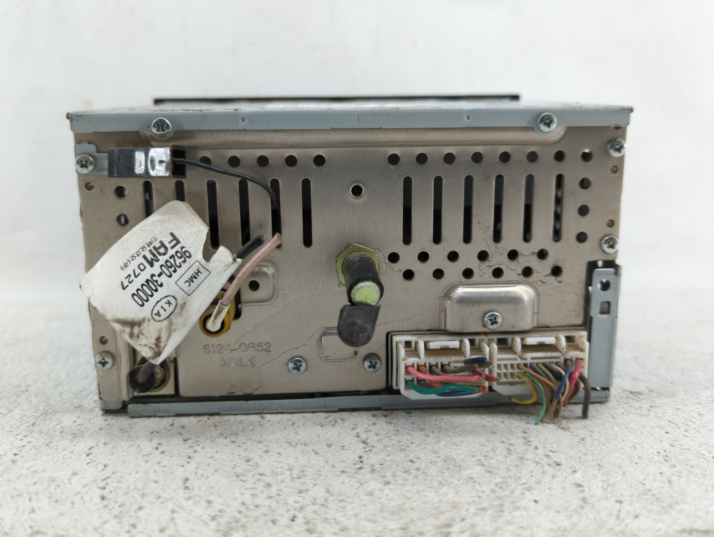 2011-2011 Hyundai Sonata Am Fm Cd Player Radio Receiver - Oemusedautoparts1.com