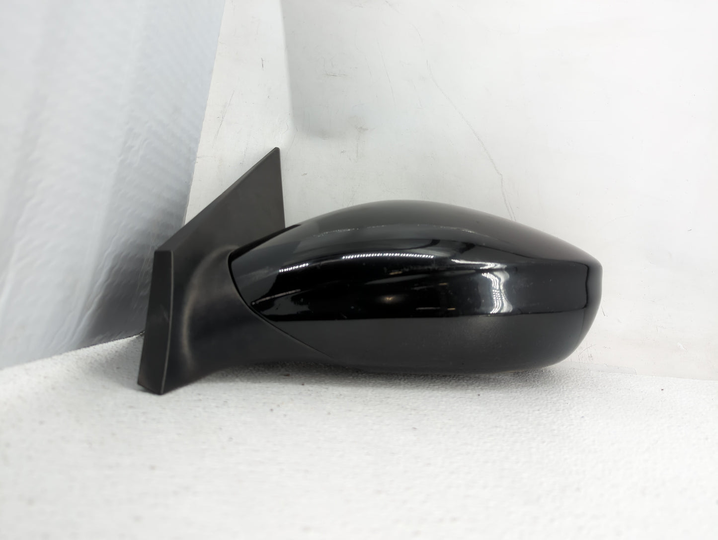 2011-2014 Hyundai Sonata Driver Side View Mirror - Left Door Mirror OEM Used - Oemusedautoparts1.com
