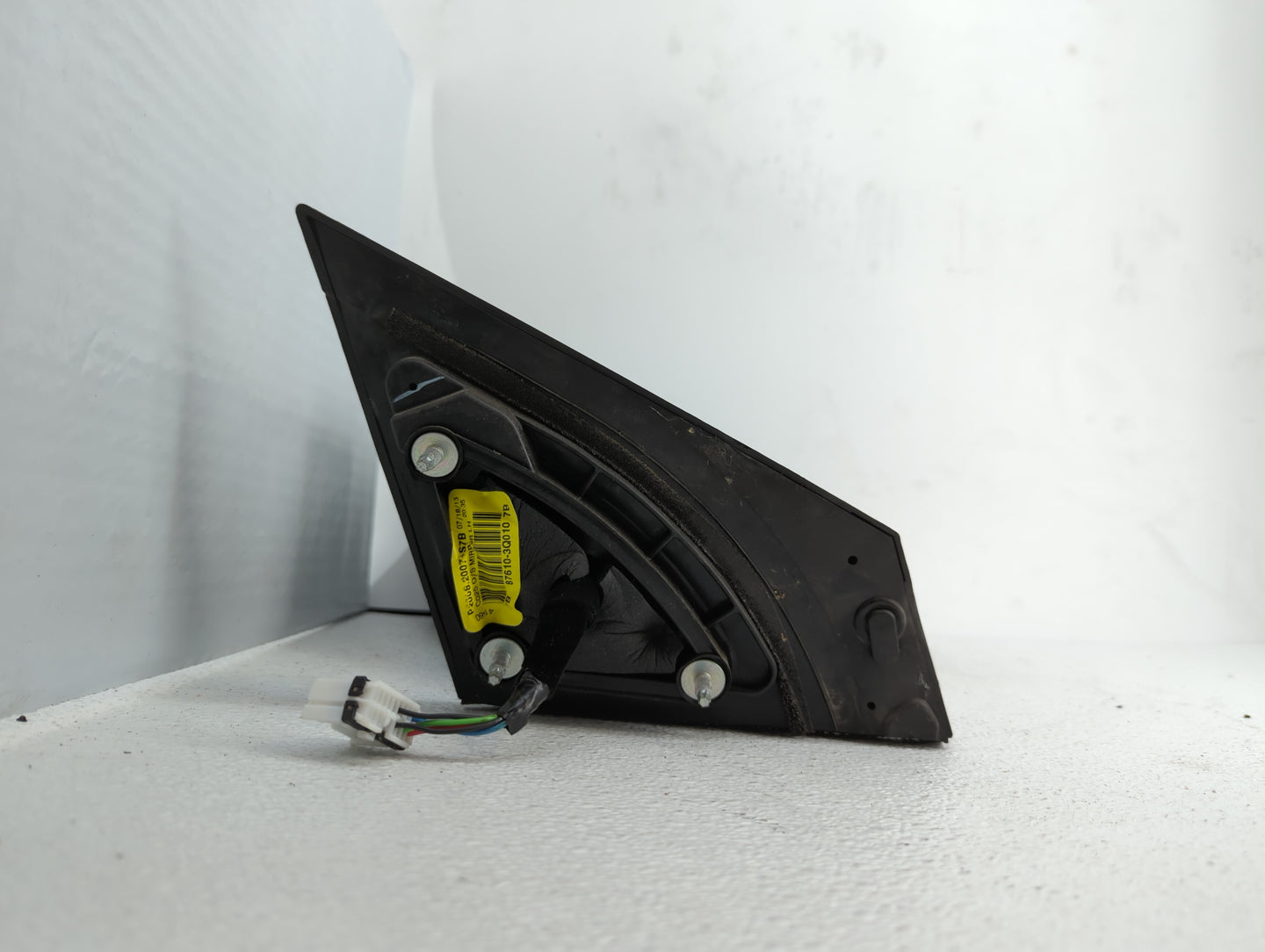 2011-2014 Hyundai Sonata Driver Side View Mirror - Left Door Mirror OEM Used - Oemusedautoparts1.com