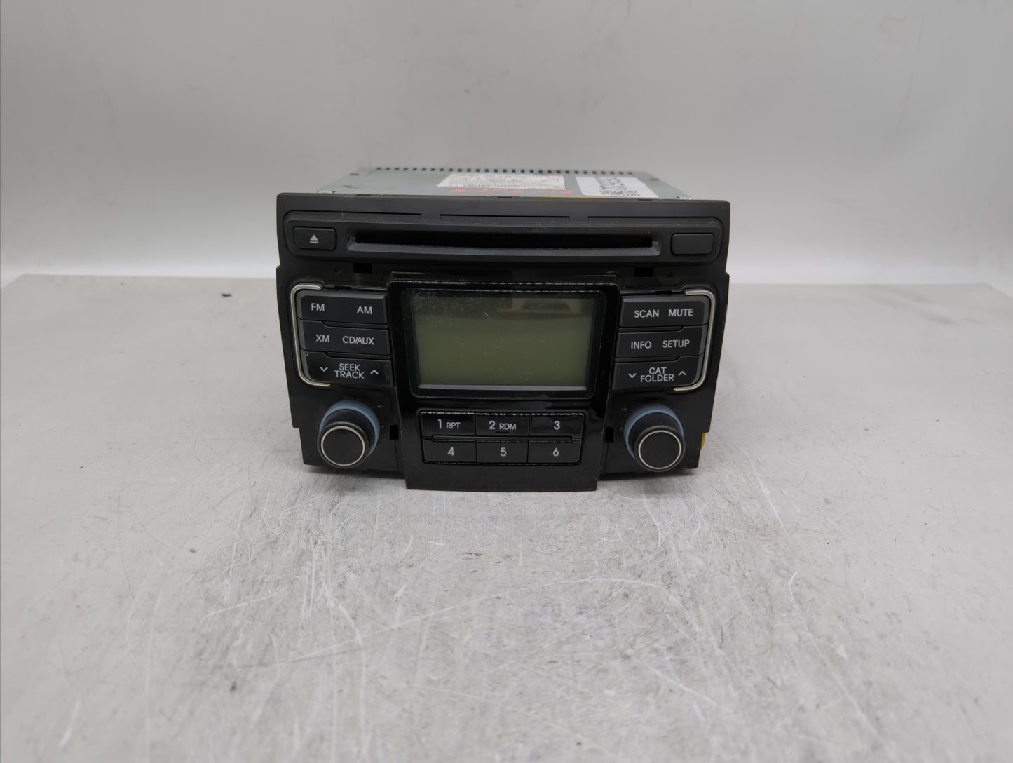 2011-2011 Hyundai Sonata Am Fm Cd Player Radio Receiver - Oemusedautoparts1.com