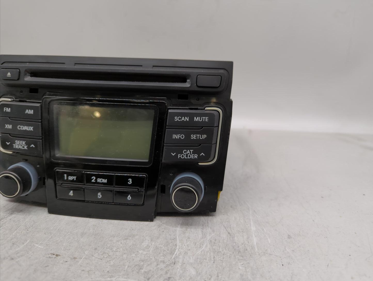 2011-2011 Hyundai Sonata Am Fm Cd Player Radio Receiver - Oemusedautoparts1.com