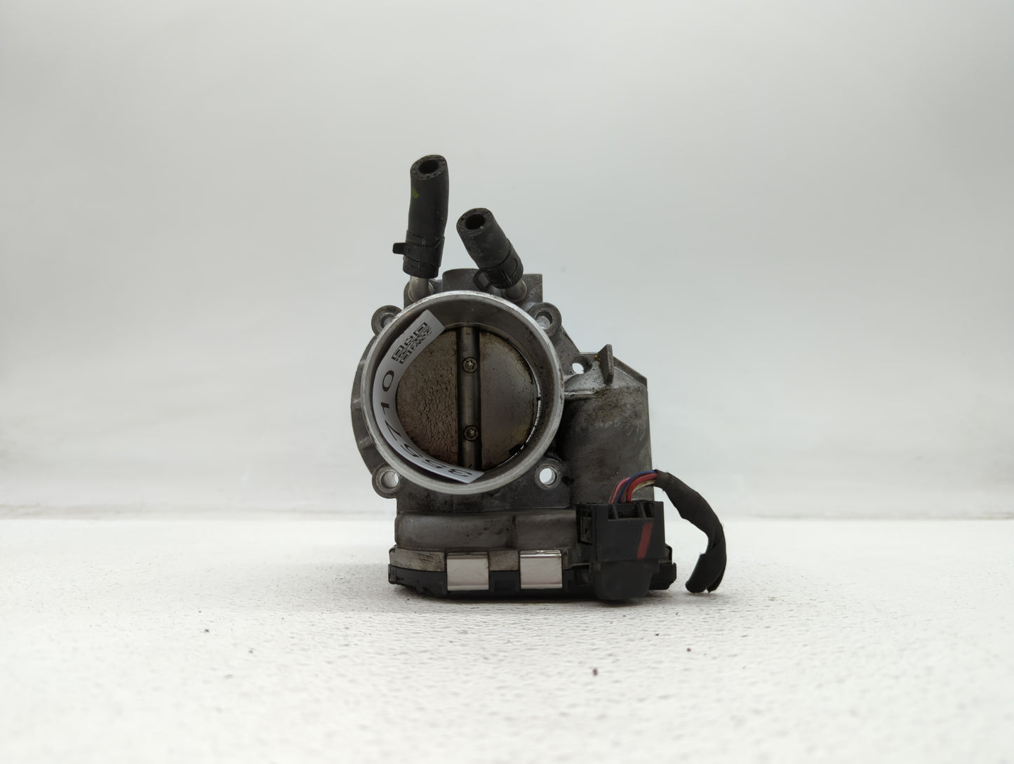 2011-2014 Hyundai Sonata Throttle Body P/N:35100-2G710 Fits Fits 2011 2012 2013 2014 2015 2016 OEM Used Auto Parts - Oemused