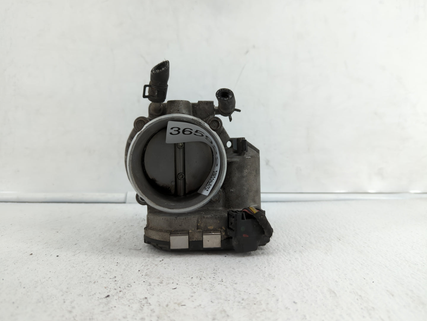 2011-2014 Hyundai Sonata Throttle Body P/N:904501 0001 35100-2G700 Fits Fits 2011 2012 2013 2014 2015 2016 OEM Used Auto Par