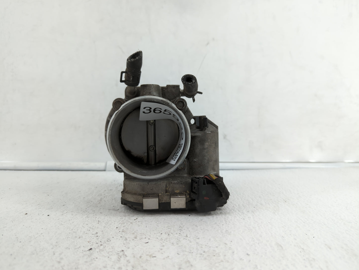 2011-2014 Hyundai Sonata Throttle Body P/N:904501 0001 35100-2G700 Fits Fits 2011 2012 2013 2014 2015 2016 OEM Used Auto Par