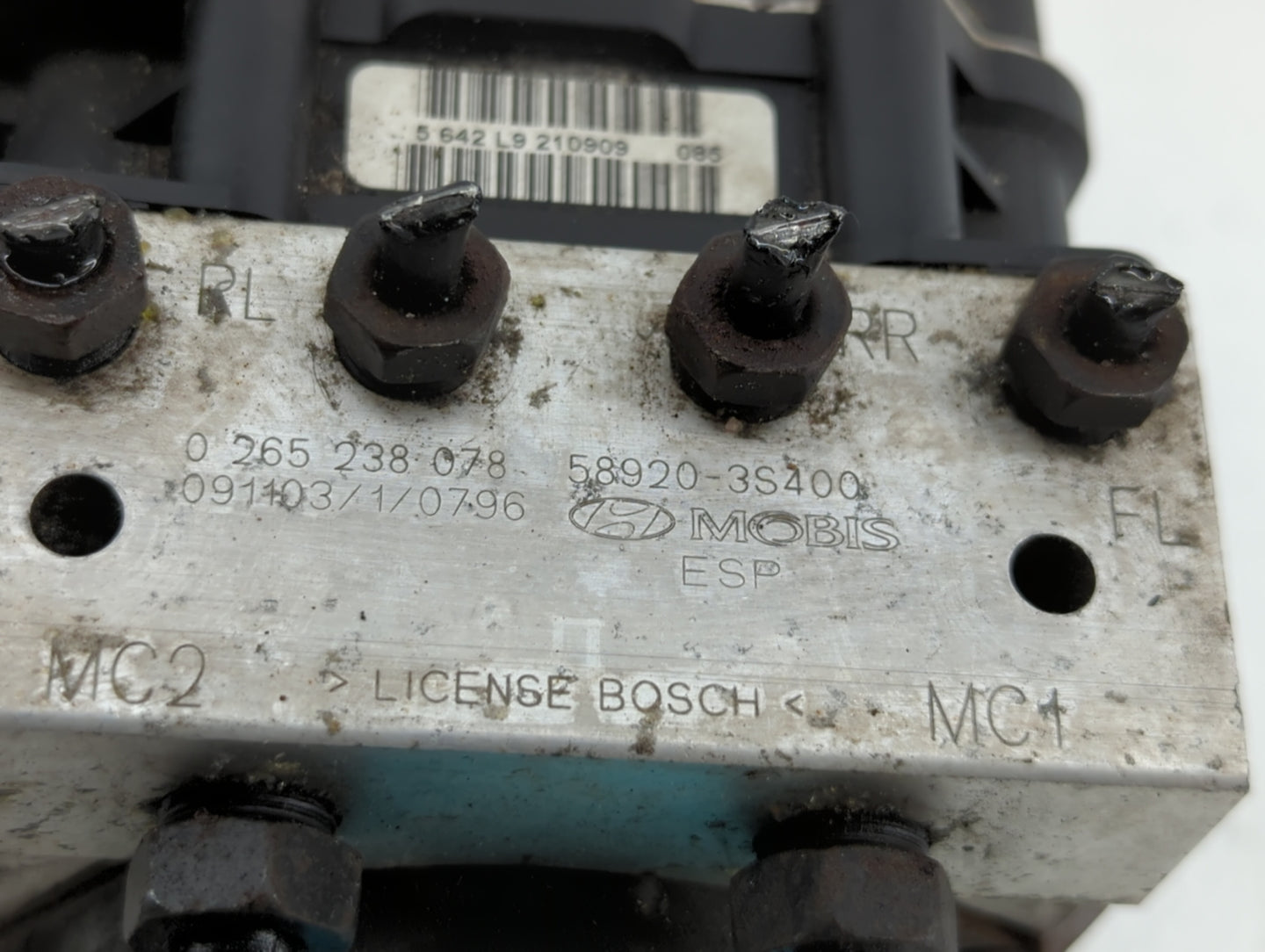 2011-2013 Hyundai Sonata ABS Pump Control Module Replacement P/N:58920-3S400 58920-30500 Fits Fits 2011 2012 2013 OEM Used A