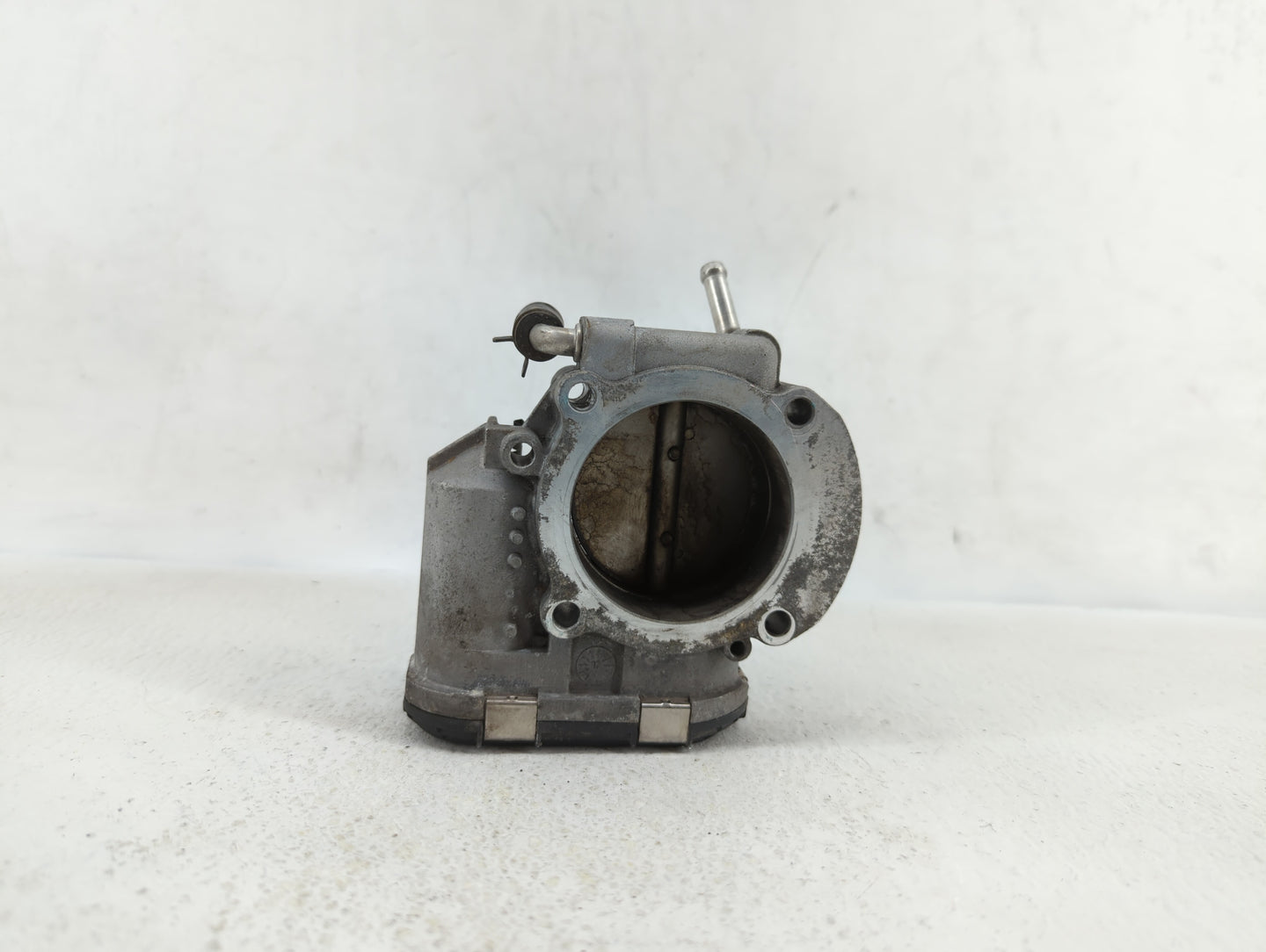 2011-2014 Hyundai Sonata Throttle Body P/N:904501 0001 35100-2G700 Fits Fits 2011 2012 2013 2014 2015 2016 OEM Used Auto Par