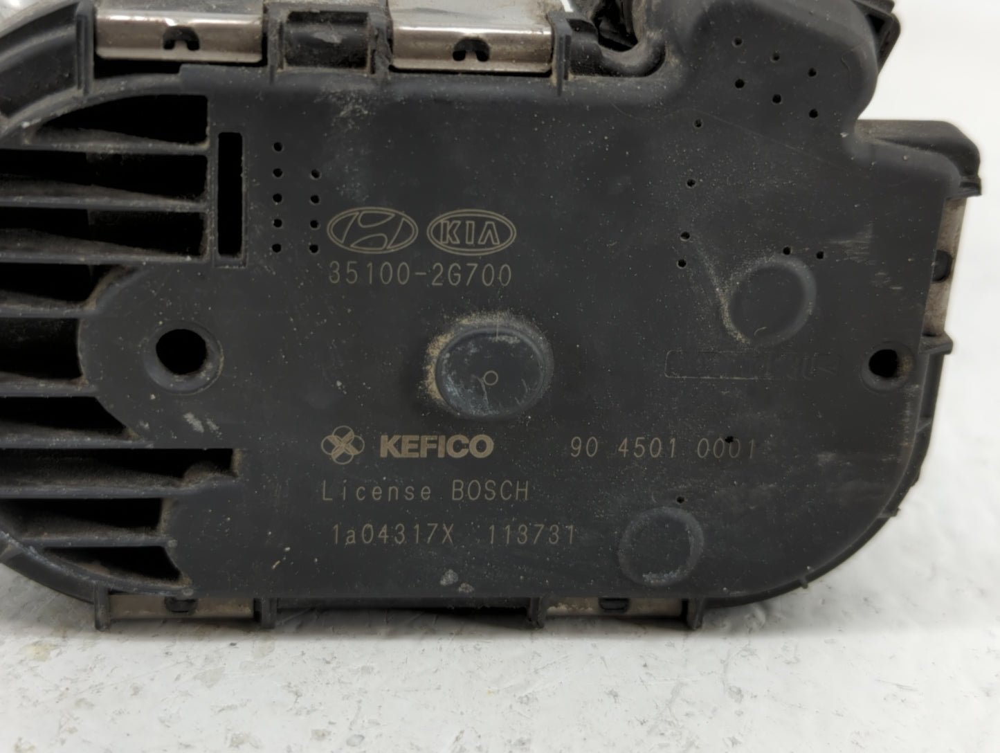 2011-2014 Hyundai Sonata Throttle Body P/N:904501 0001 35100-2G700 Fits Fits 2011 2012 2013 2014 2015 2016 OEM Used Auto Par