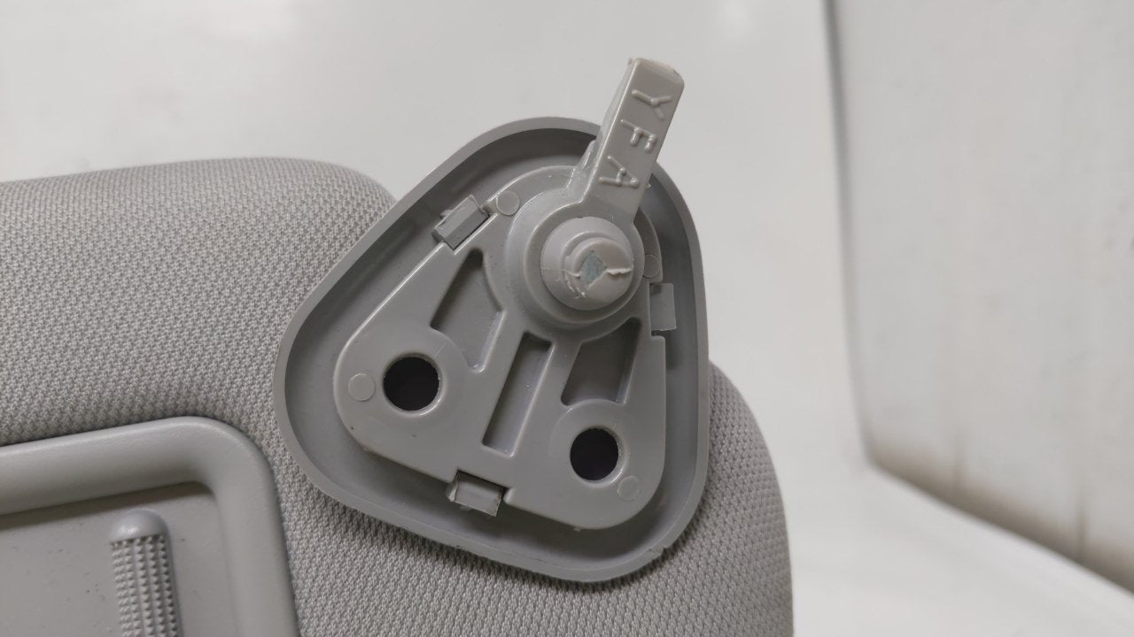 2011 Hyundai Sonata Sun Visor Shade Replacement Passenger Right Mirror Fits OEM Used Auto Parts - Oemusedautoparts1.com