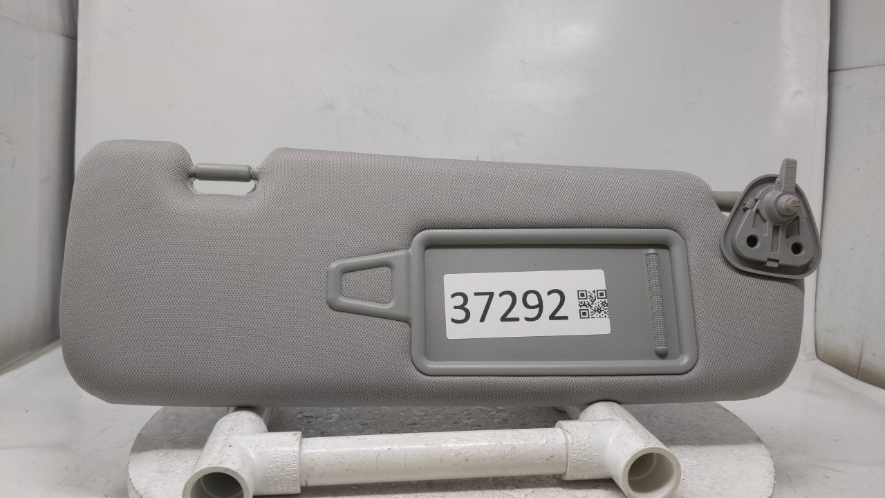 2011 Hyundai Sonata Sun Visor Shade Replacement Passenger Right Mirror Fits OEM Used Auto Parts - Oemusedautoparts1.com