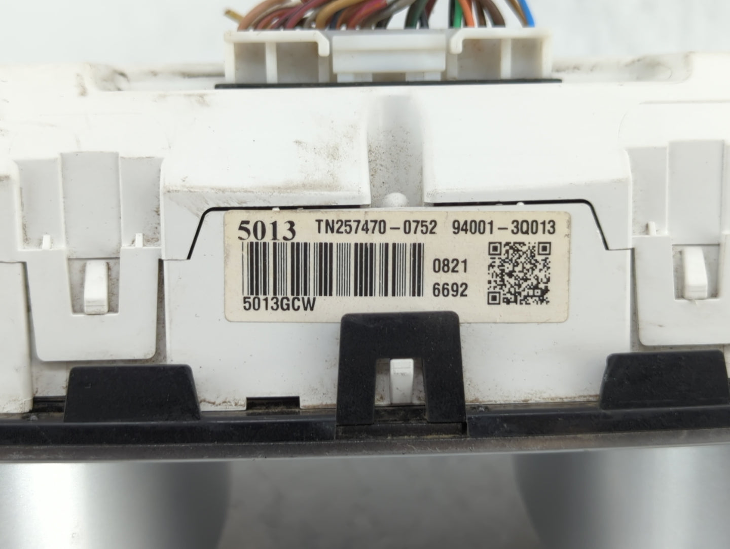 2011-2014 Hyundai Sonata Instrument Cluster Speedometer Gauges P/N:94001-3Q014 94001-3Q010 Fits Fits 2011 2012 2013 2014 OEM
