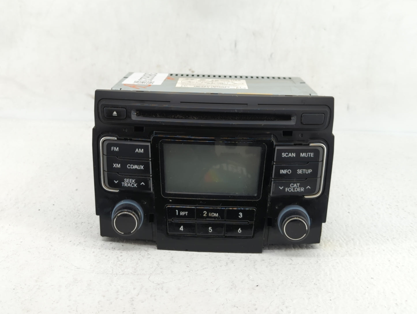 2011-2011 Hyundai Sonata Am Fm Cd Player Radio Receiver - Oemusedautoparts1.com