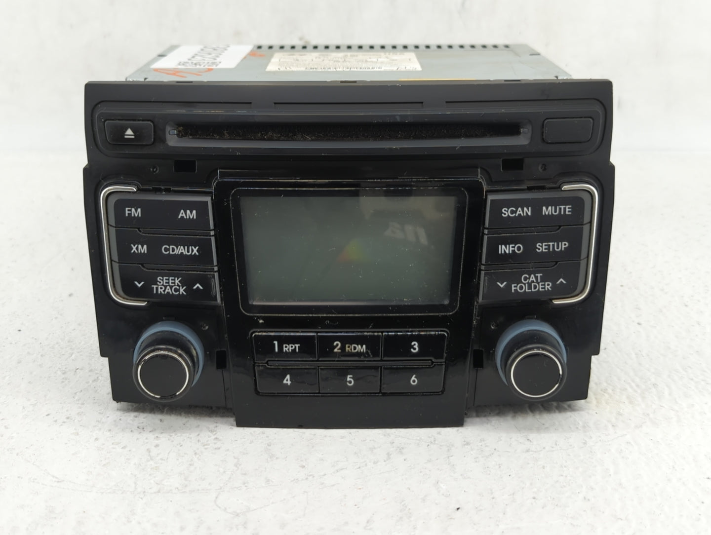 2011-2011 Hyundai Sonata Am Fm Cd Player Radio Receiver - Oemusedautoparts1.com