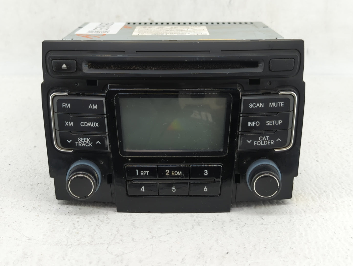 2011-2011 Hyundai Sonata Am Fm Cd Player Radio Receiver - Oemusedautoparts1.com