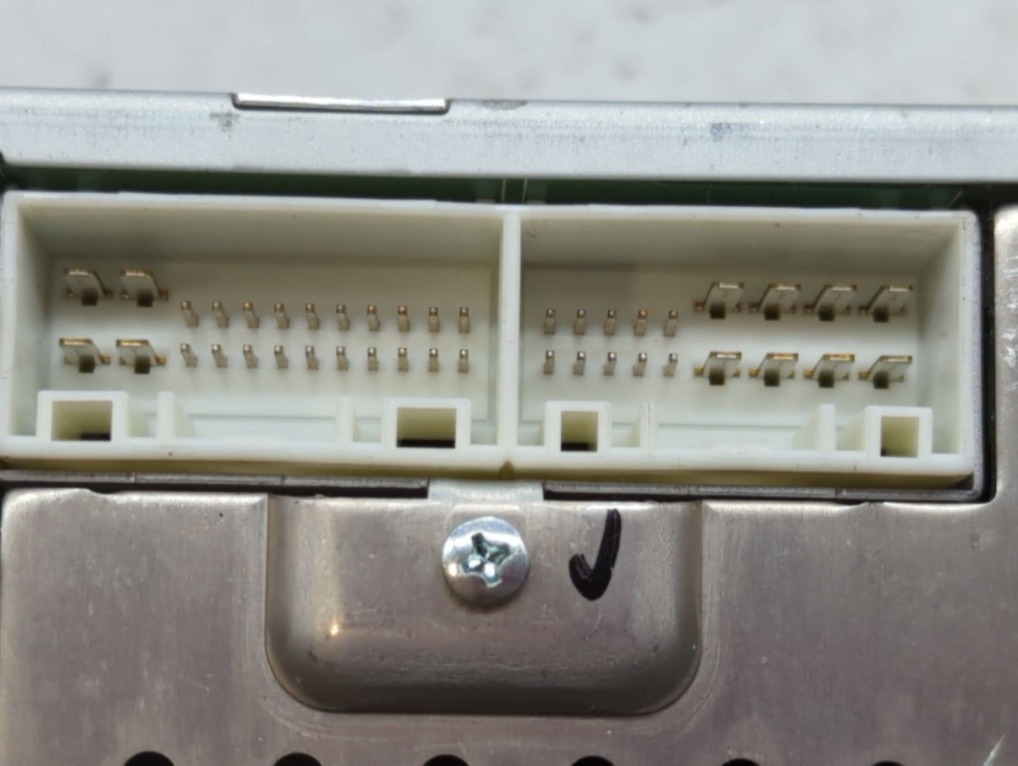 2011-2011 Hyundai Sonata Am Fm Cd Player Radio Receiver - Oemusedautoparts1.com