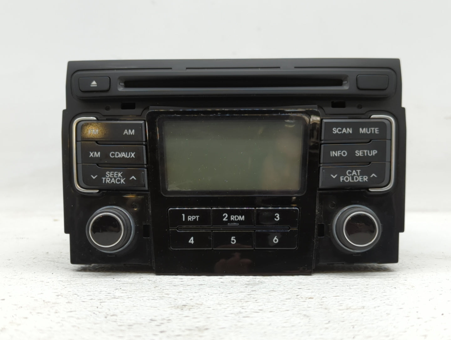 2011-2011 Hyundai Sonata Am Fm Cd Player Radio Receiver - Oemusedautoparts1.com