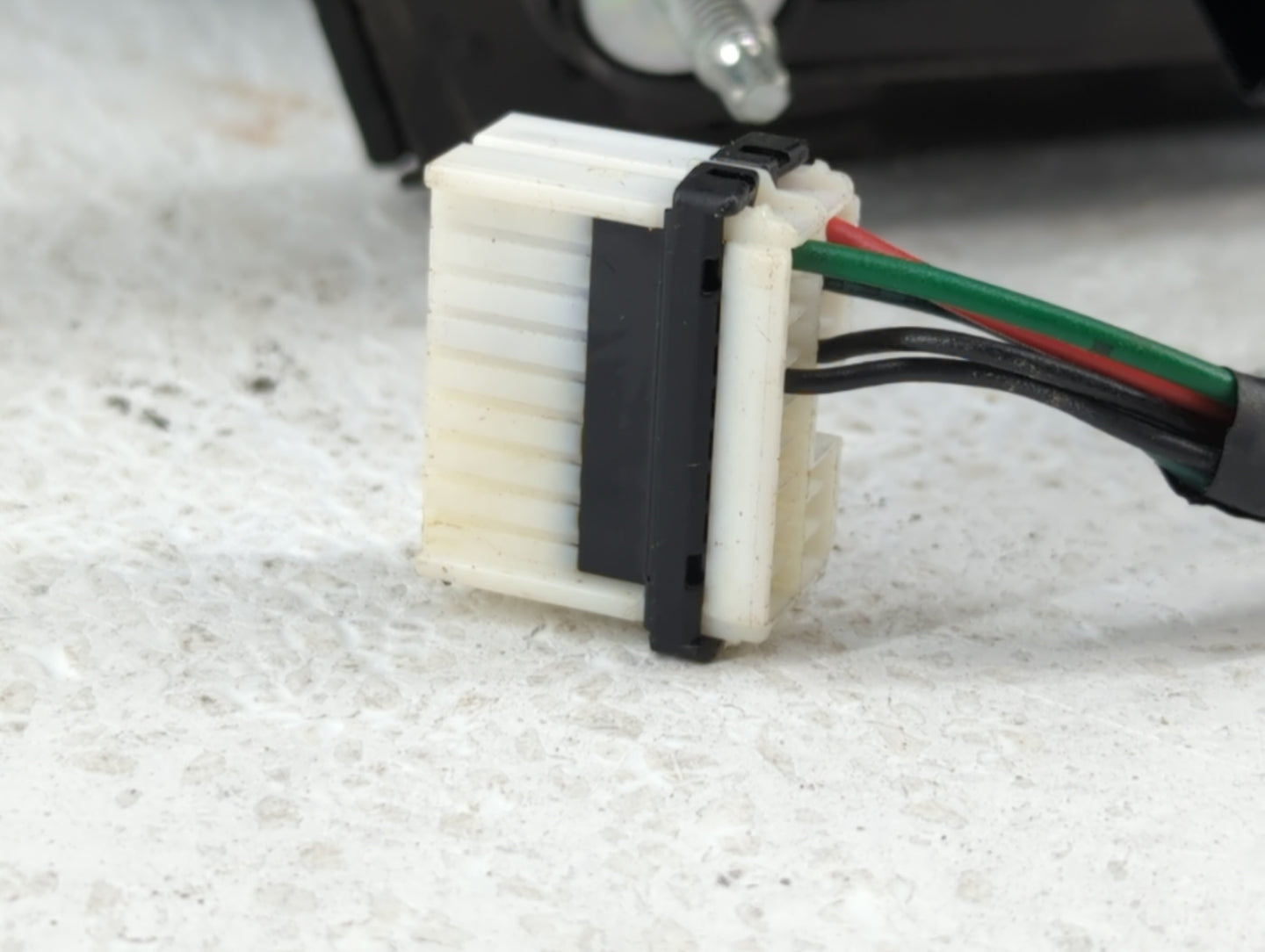 2011-2014 Hyundai Sonata Driver Side View Mirror - Left Door Mirror OEM Used - Oemusedautoparts1.com