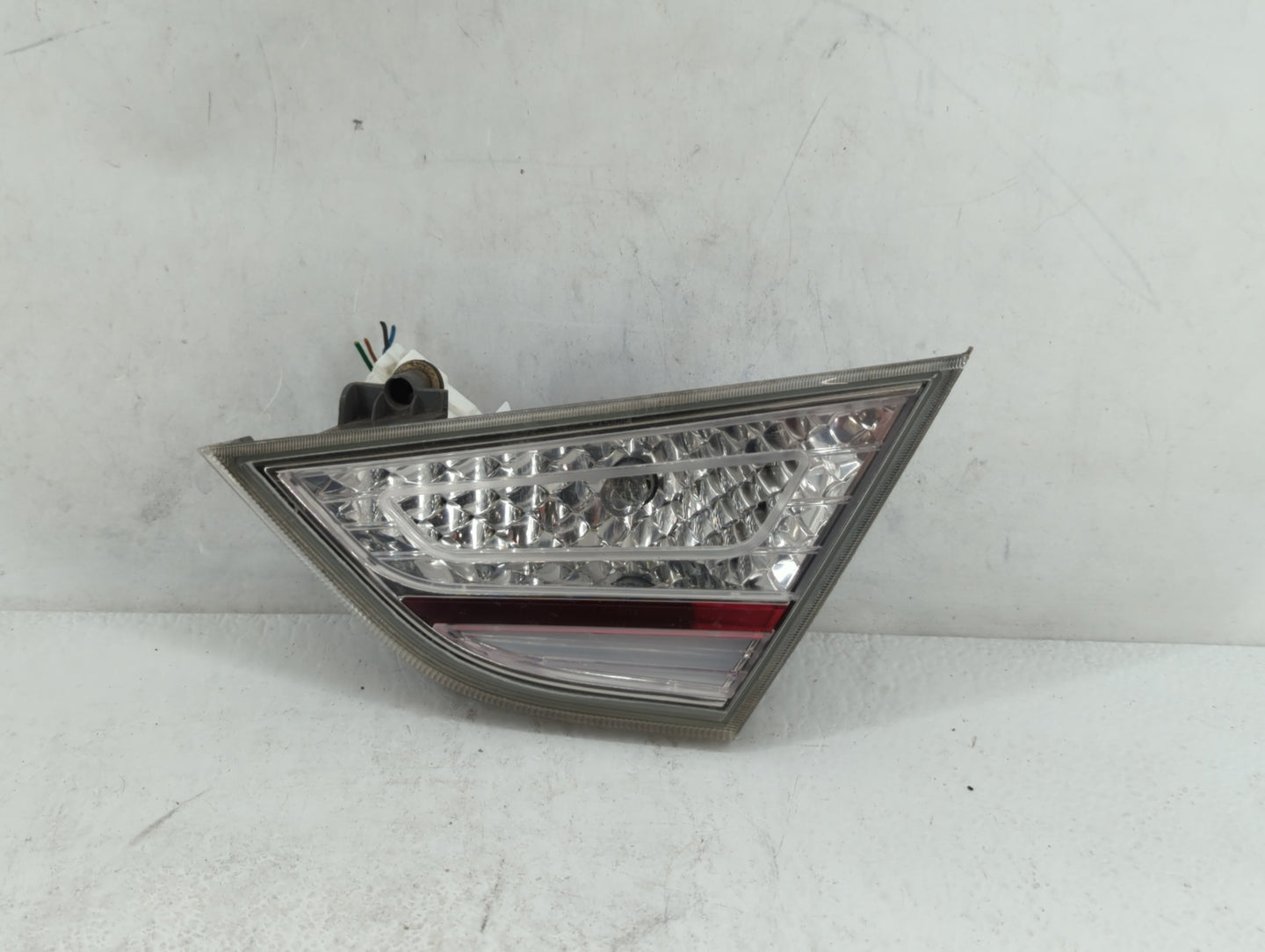 2011-2015 Hyundai Sonata Tail Light Assembly Passenger Right OEM P/N:92404-4R0 92404-3S2 Fits Fits 2011 2012 2013 2014 2015 