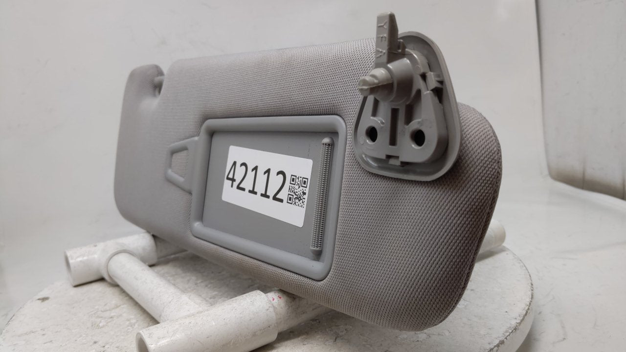 2011 Hyundai Sonata Sun Visor Shade Replacement Passenger Right Mirror Fits OEM Used Auto Parts - Oemusedautoparts1.com
