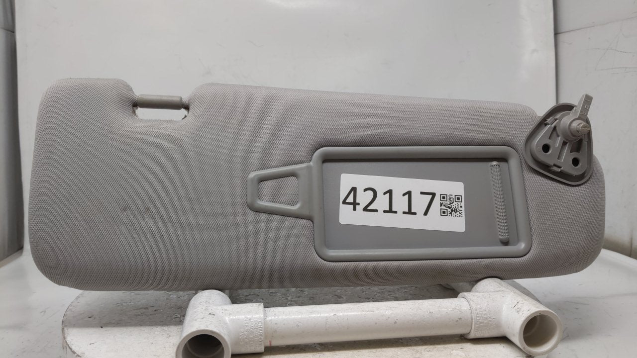 2011 Hyundai Sonata Sun Visor Shade Replacement Passenger Right Mirror Fits OEM Used Auto Parts - Oemusedautoparts1.com