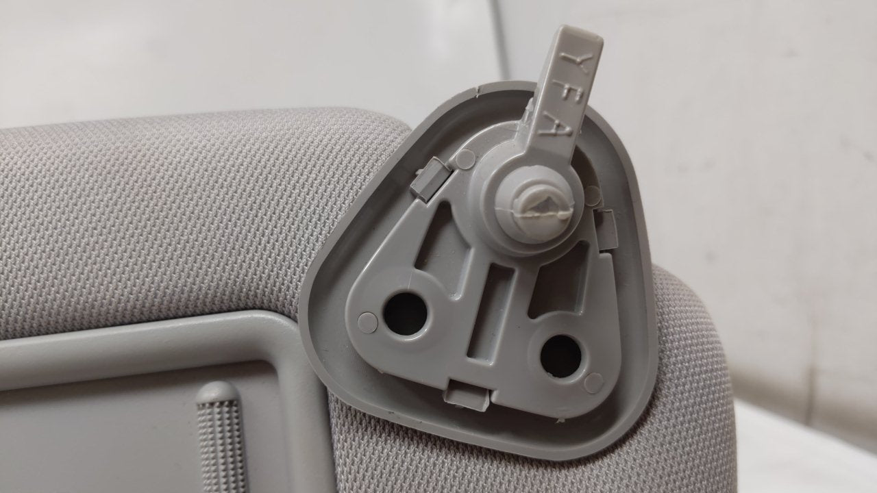 2011 Hyundai Sonata Sun Visor Shade Replacement Passenger Right Mirror Fits OEM Used Auto Parts - Oemusedautoparts1.com