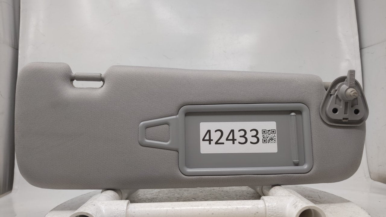2011 Hyundai Sonata Sun Visor Shade Replacement Passenger Right Mirror Fits OEM Used Auto Parts - Oemusedautoparts1.com