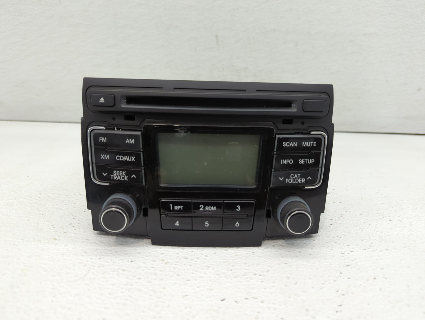 2011-2011 Hyundai Sonata Am Fm Cd Player Radio Receiver - Oemusedautoparts1.com
