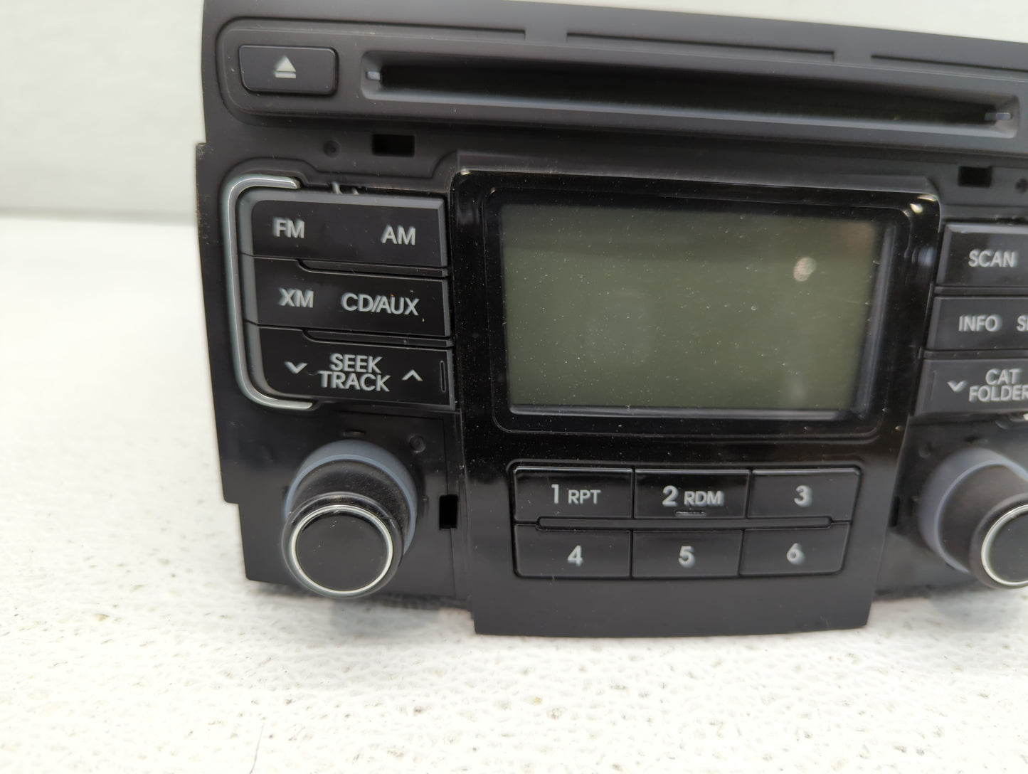 2011-2011 Hyundai Sonata Am Fm Cd Player Radio Receiver - Oemusedautoparts1.com