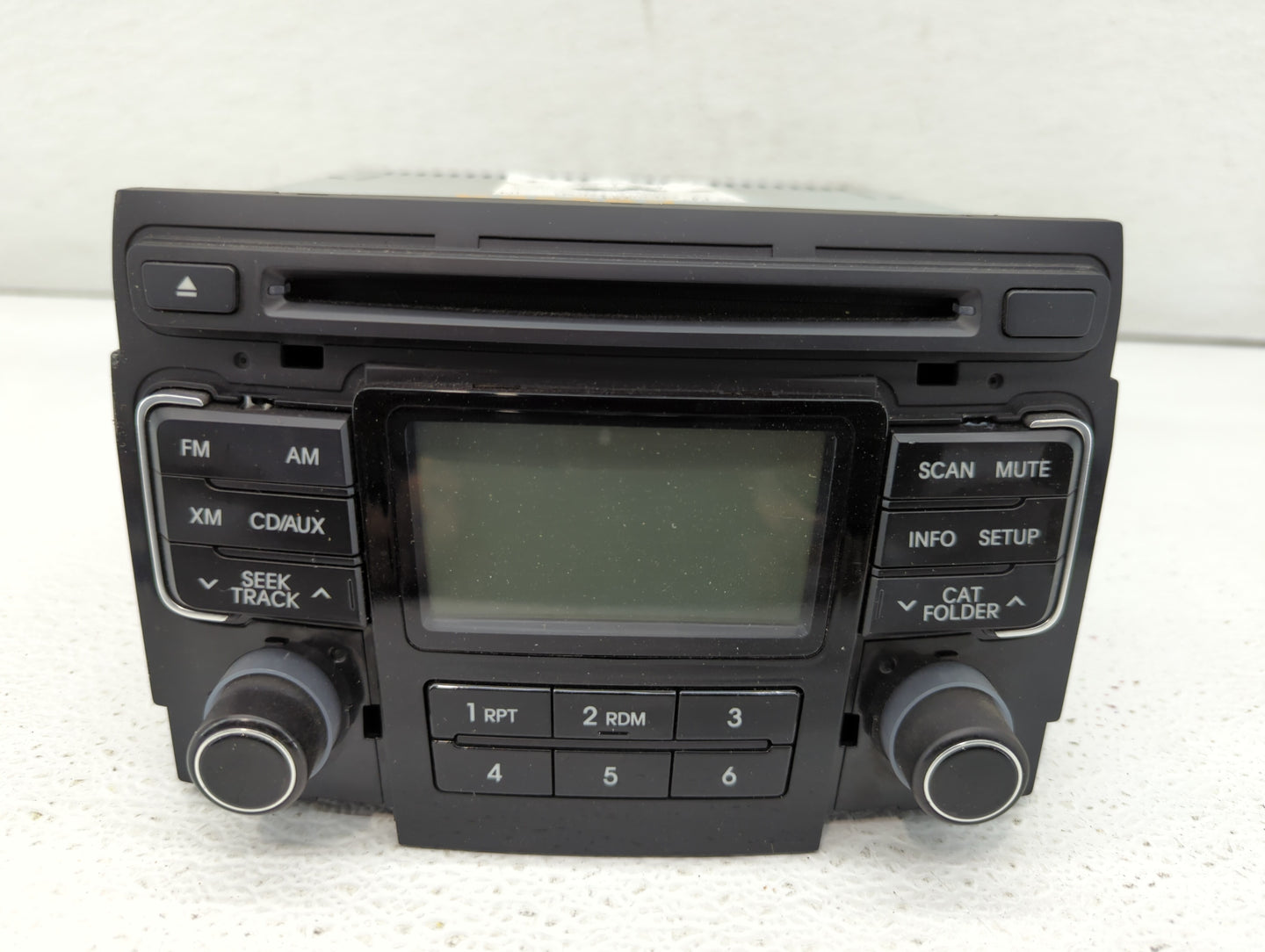 2011-2011 Hyundai Sonata Am Fm Cd Player Radio Receiver - Oemusedautoparts1.com