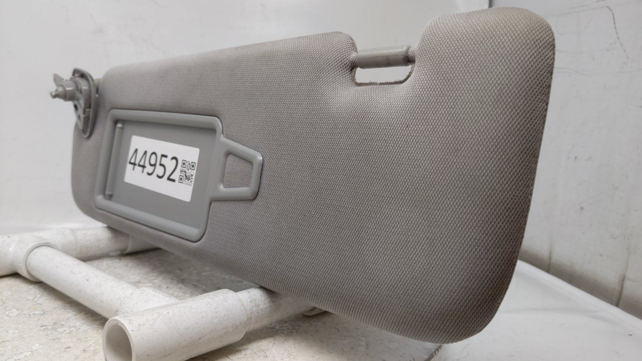 2011 Hyundai Sonata Sun Visor Shade Replacement Passenger Right Mirror Fits OEM Used Auto Parts - Oemusedautoparts1.com