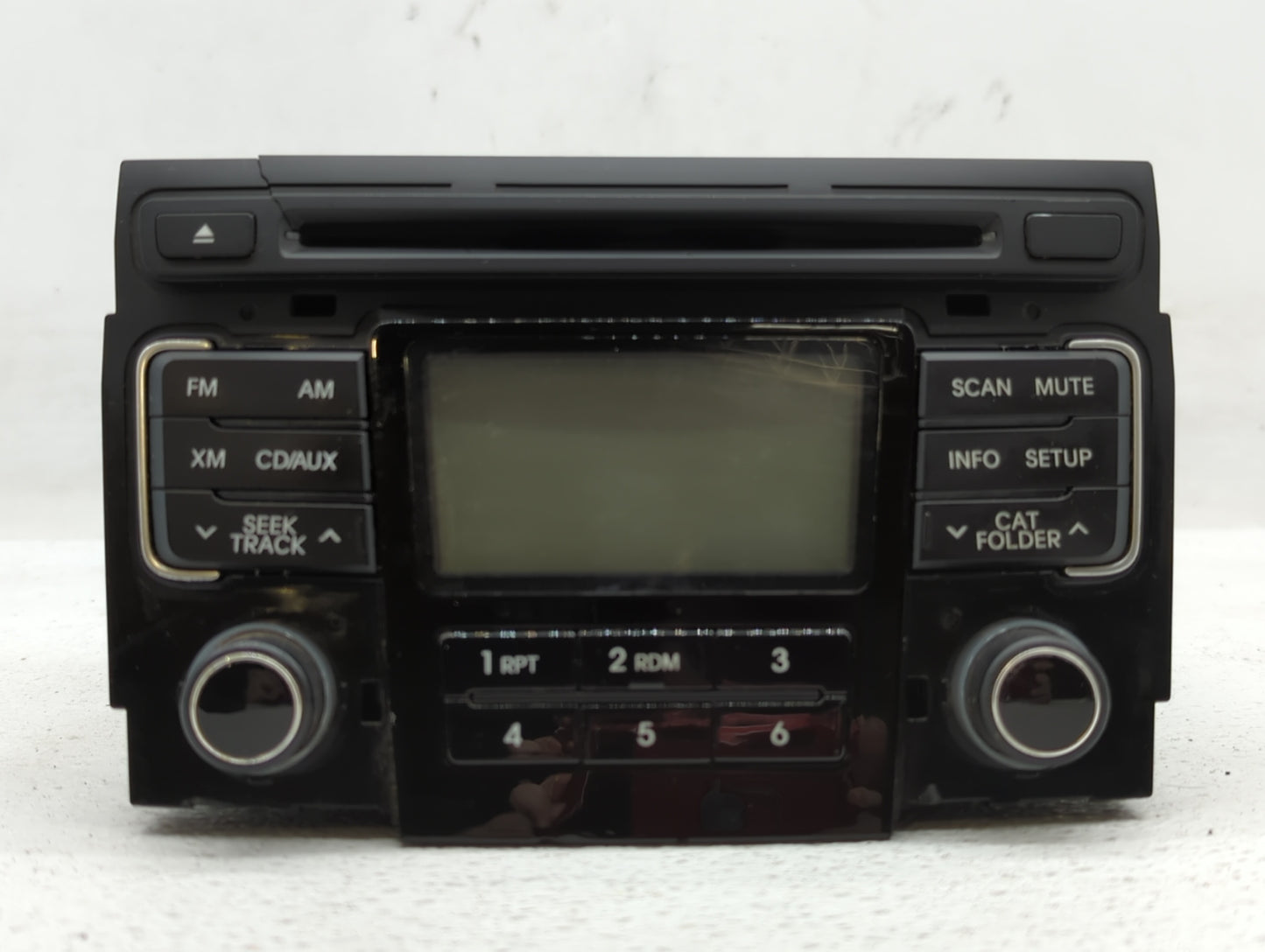 2011-2011 Hyundai Sonata Am Fm Cd Player Radio Receiver - Oemusedautoparts1.com