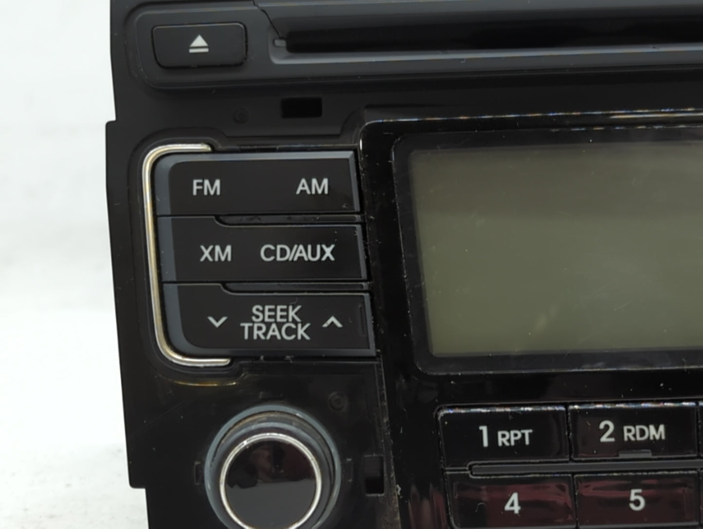 2011-2011 Hyundai Sonata Am Fm Cd Player Radio Receiver - Oemusedautoparts1.com